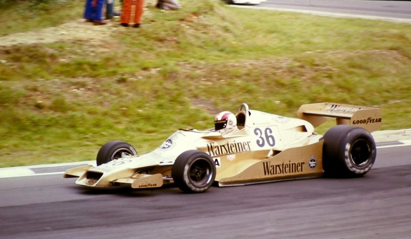 РОЛЬФ Штоммелен