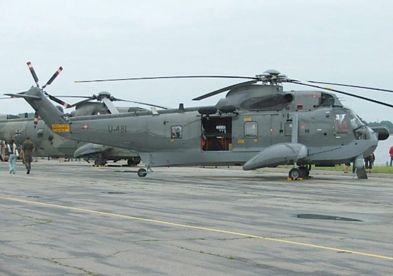 Sea King вертолет