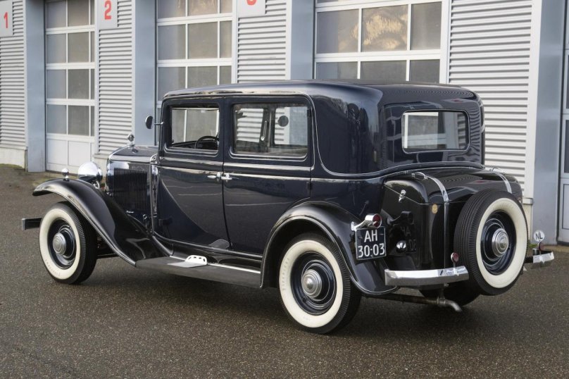 Renault Primaquatre Berline 1939