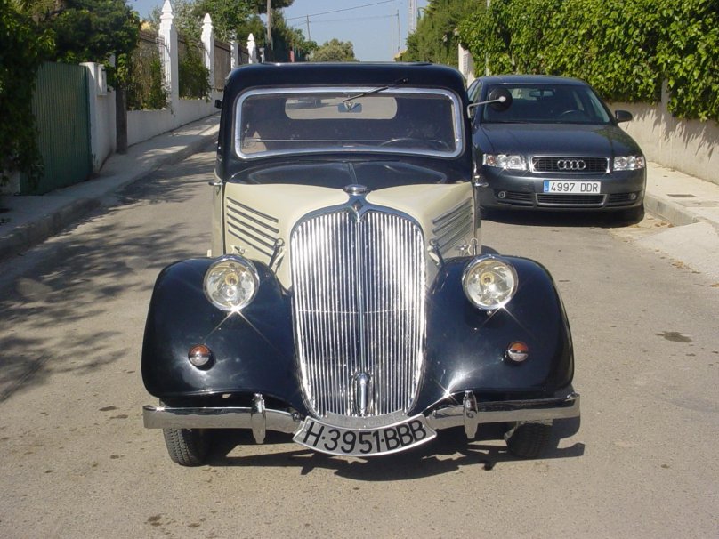 1935 Renault Nervasport .