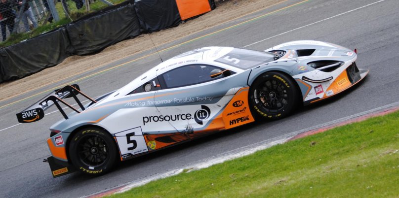 MCLAREN 720s gt3 EVO