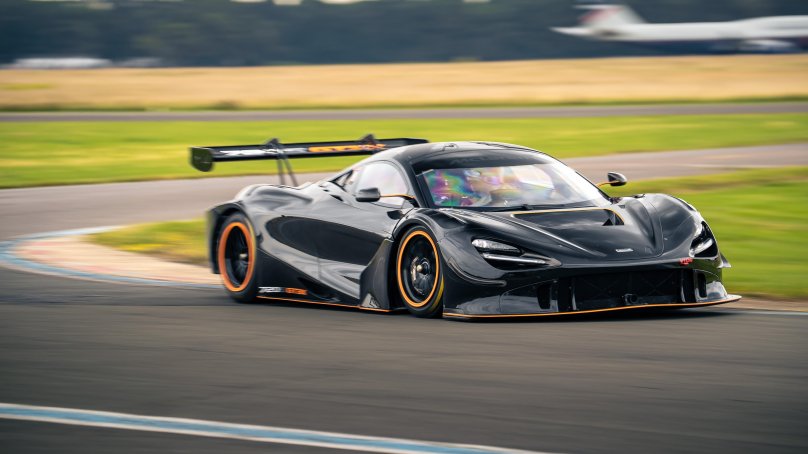 MCLAREN 720 gt3