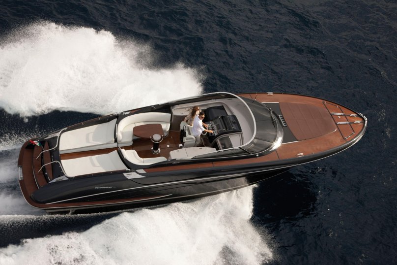 Катера Riva Rivarama