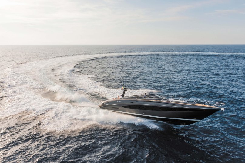 Riva Luxury Yacht - 63' Virtus