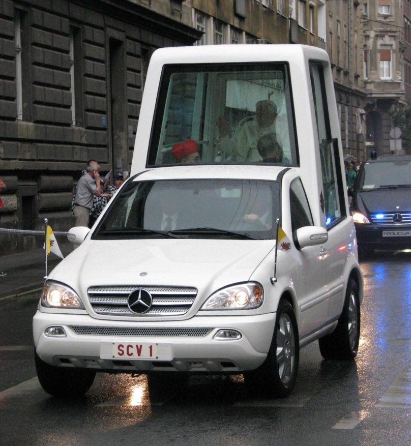 Папамобиль Мерседес