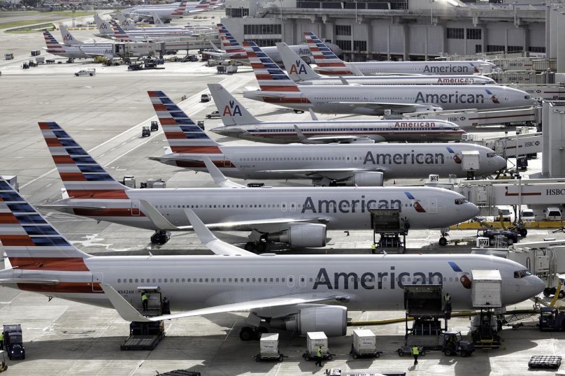Авиапарк Американ Эйрлайнс