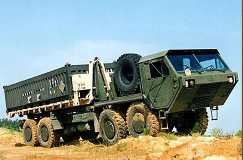 Oshkosh m977 HEMTT США