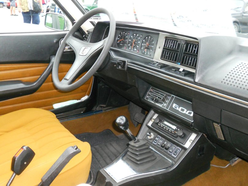 Пежо 604 салон