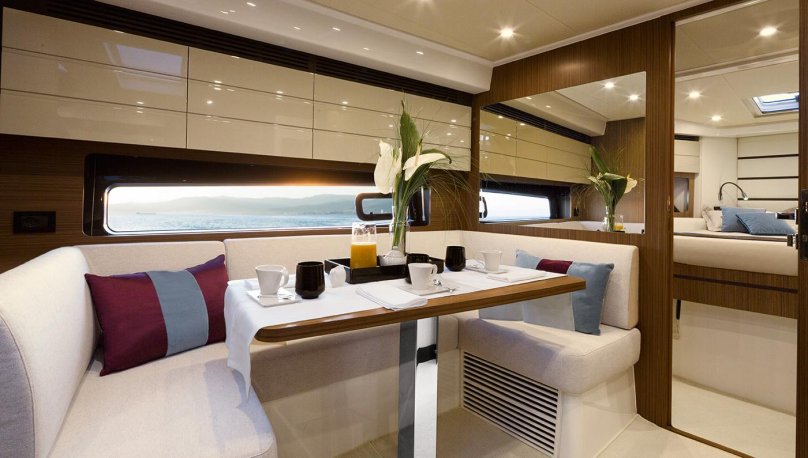 Азимут 43 яхта