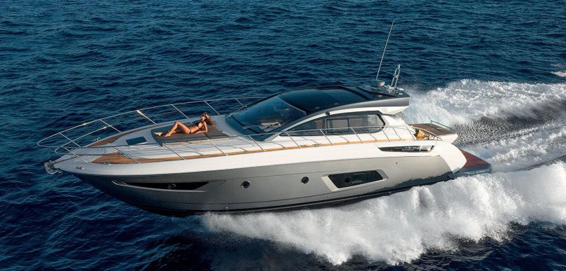 Катер Azimut Atlantis