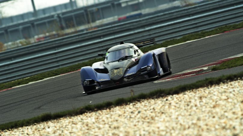 Прага машина гоночная