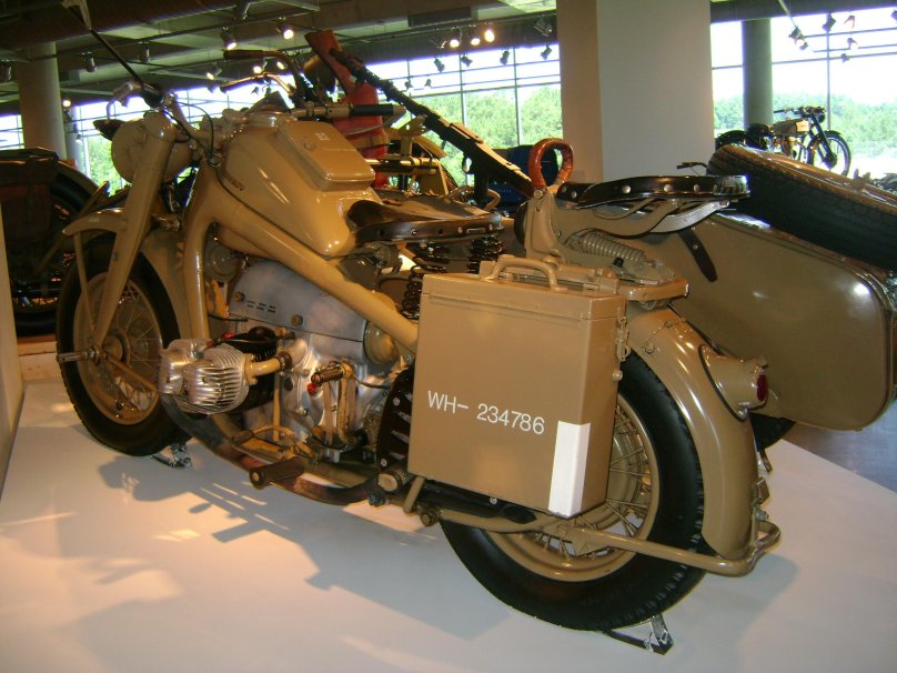 Zundapp KS-750 реплика