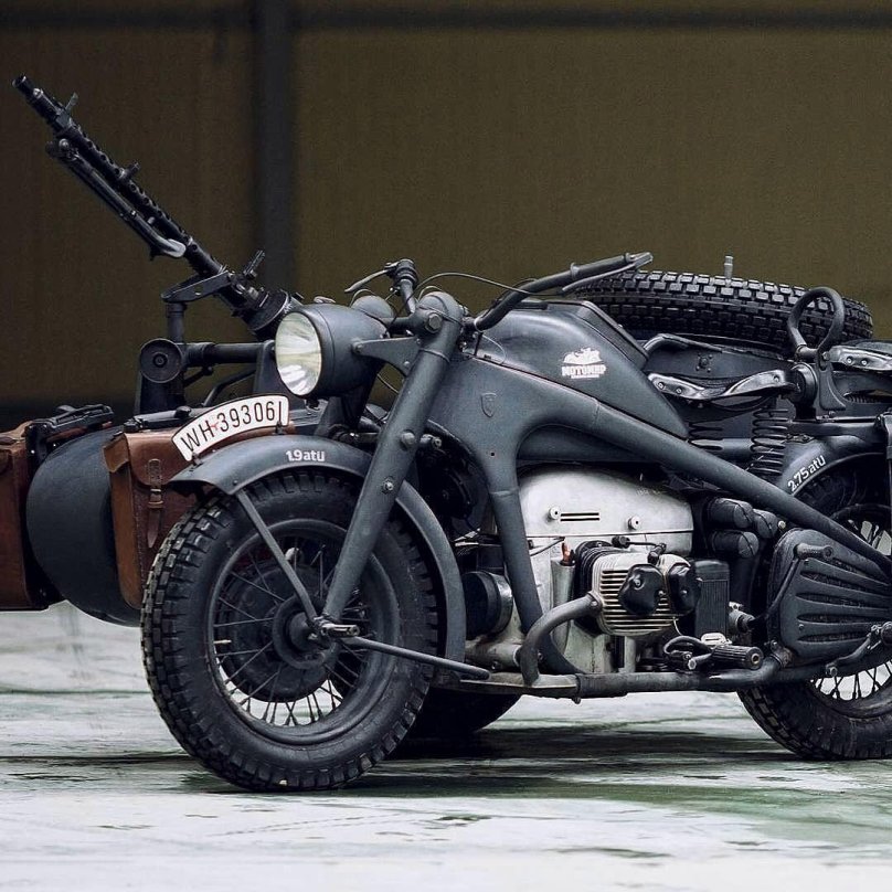 БМВ мотоцикл 750 1944