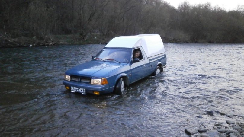 Москвич 2335 с будкой