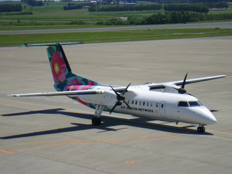 DHC 8-q300