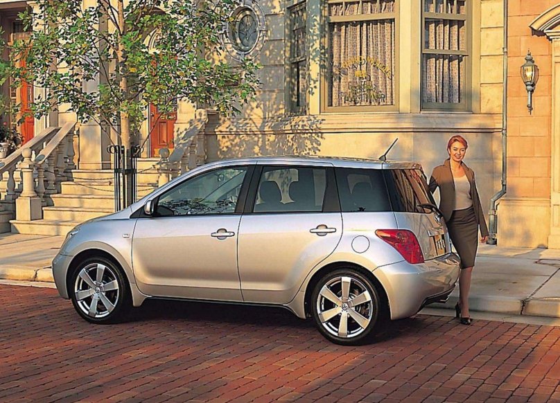 Тойота Ист 2001