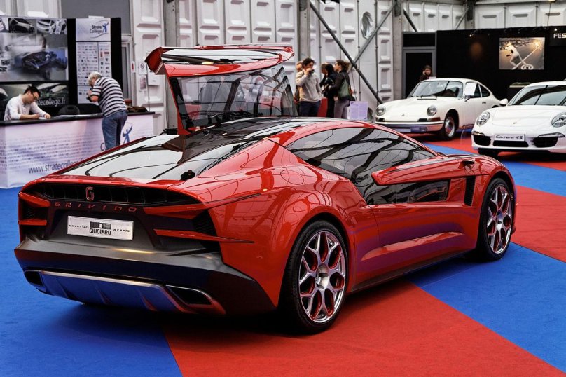 Гиугиаро бривидо