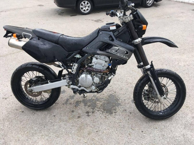 Kawasaki d-Tracker 250 vs KLX 250