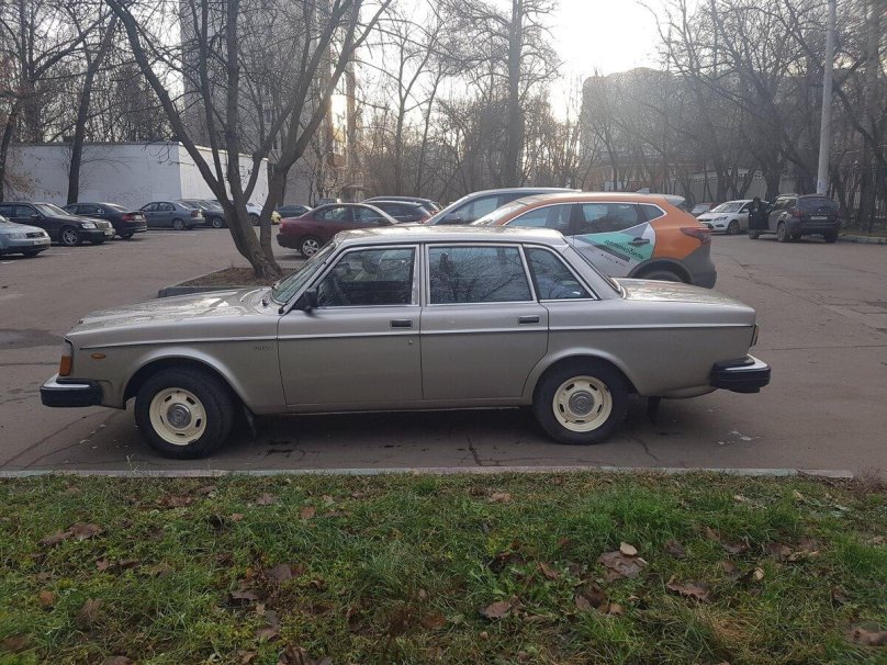 Volvo 260 1977