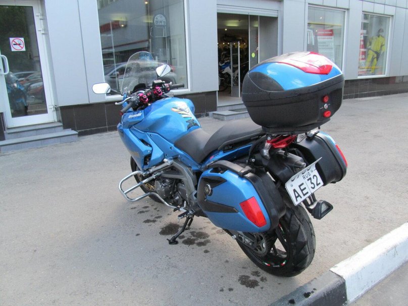 Стелс Бенелли 600 gt