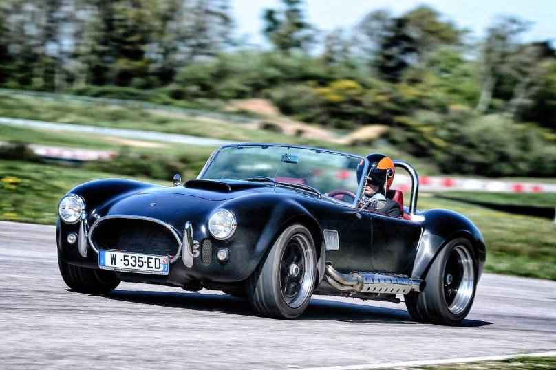 Cobra · MK vi · 7.2 MT (640 Л.С.)