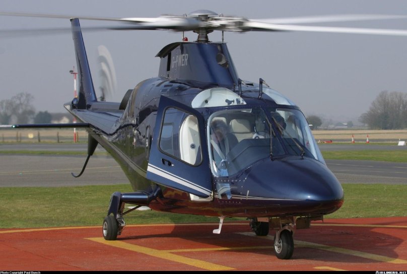 Augusta 109 вертолет