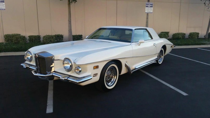 Stutz Blackhawk 1972