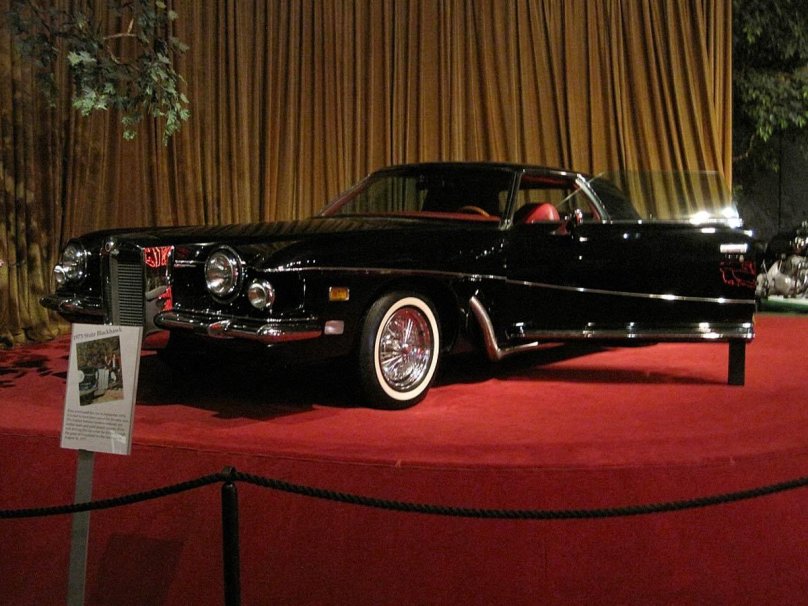 Stutz Blackhawk 1972