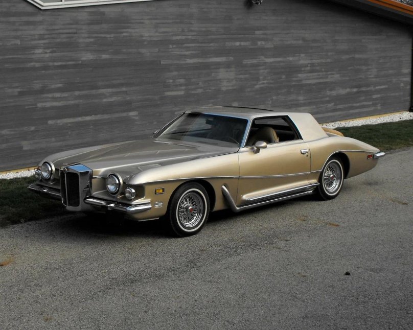 Stutz Blackhawk 1971