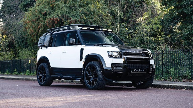 Ленд Ровер Дефендер 2020 черный