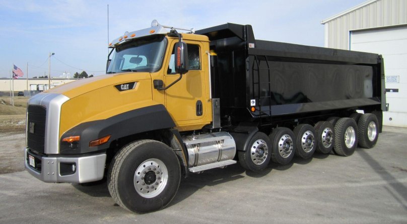 Грузовик Катерпиллер Caterpillar ct660