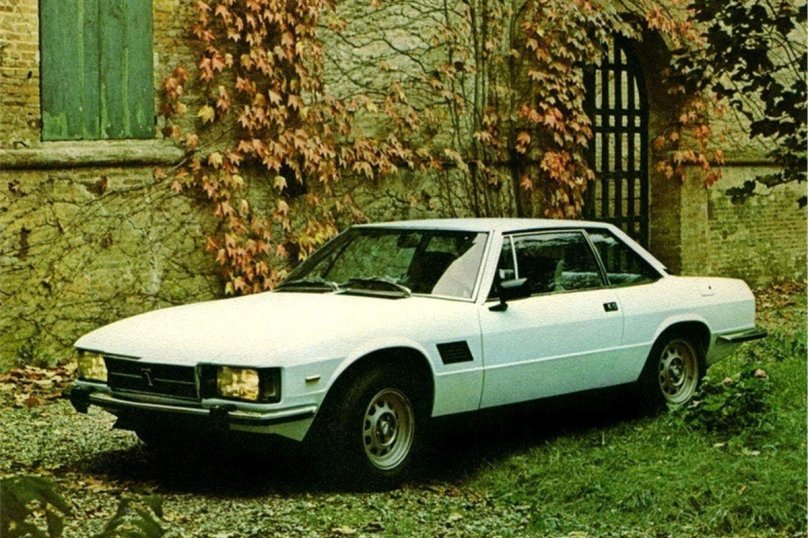 Автомобили de Tomaso Longchamp