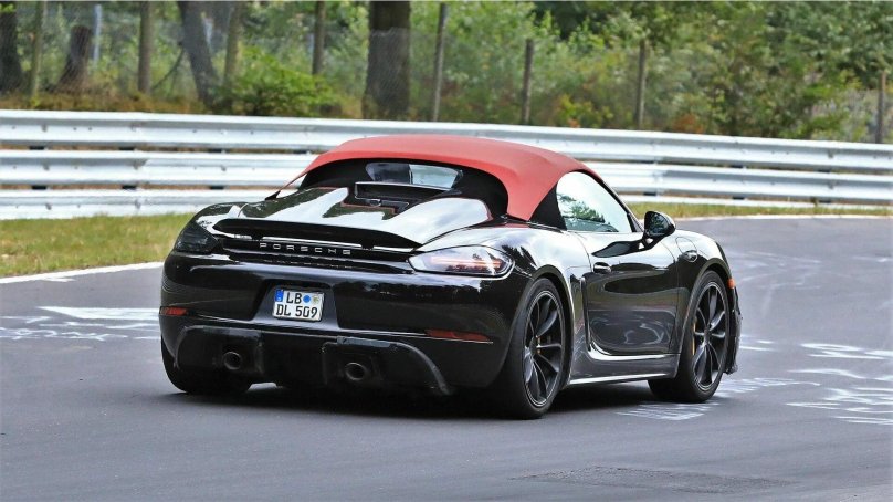 Порше 718 Спайдер