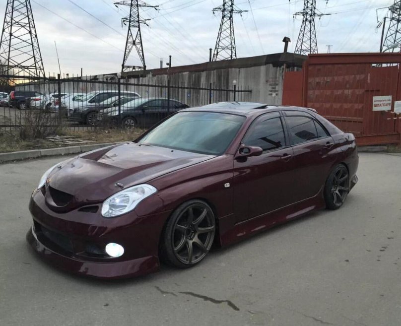 Тойота Веросса в обвесе