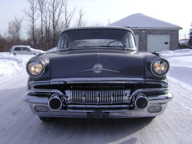 Pontiac Laurentian 1957