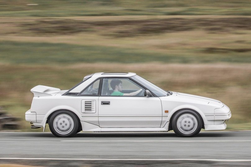Toyota mr2 1 поколение