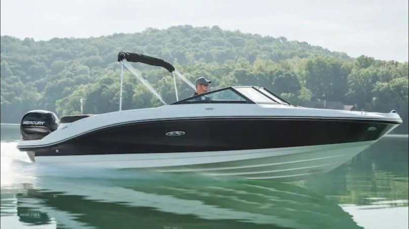 Sea ray 210