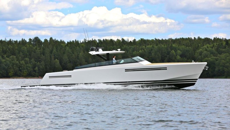 Моторная яхта Дельта 54