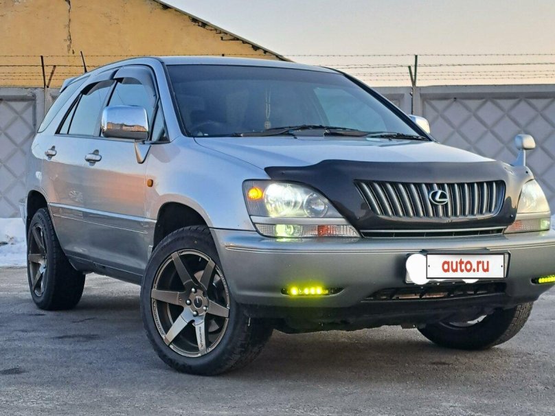 Toyota Harrier 2000