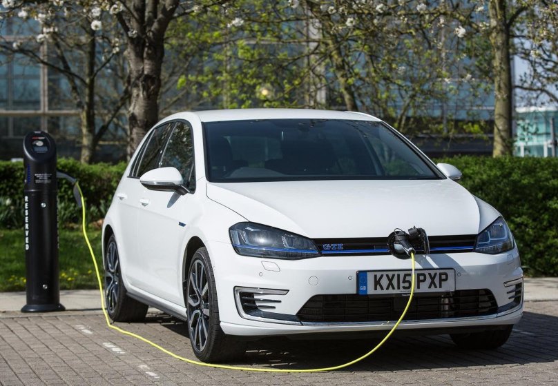 Volkswagen Golf Hybrid