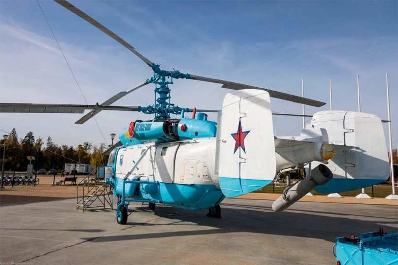 Палубный вертолет ка-27