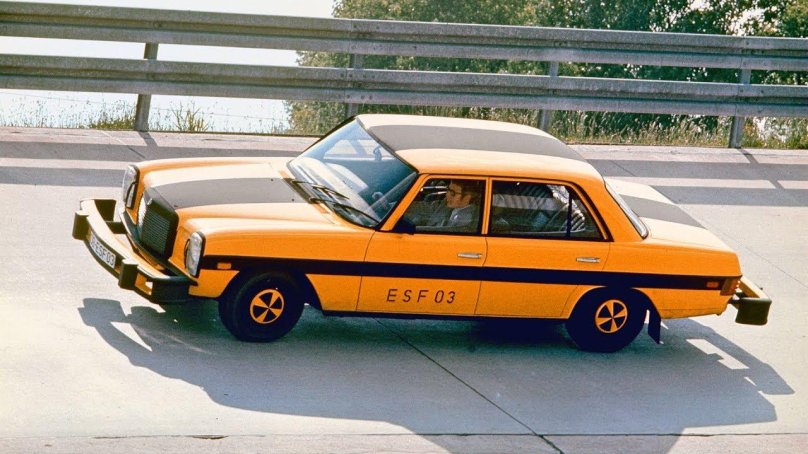 Самый безопасный машина Мерседес