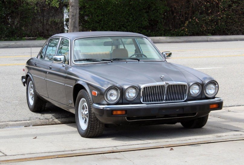 Jaguar xj6 1986