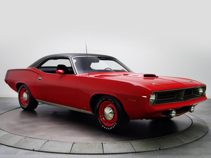 Плимут Хеми Барракуда