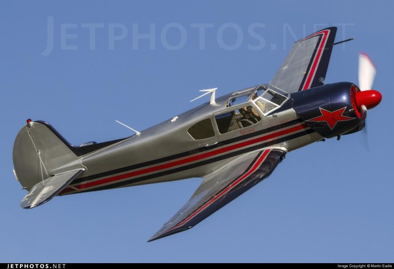 Як-18т кабина