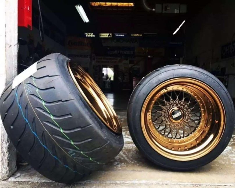 Стрейч шины