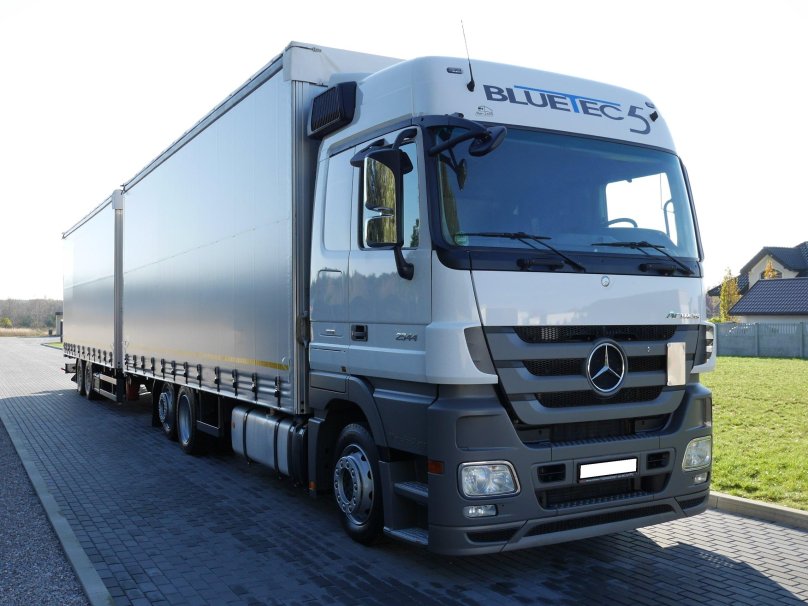 Мерседес Актрос 2544