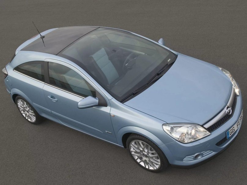 Opel Astra h GTC панорамное стекло