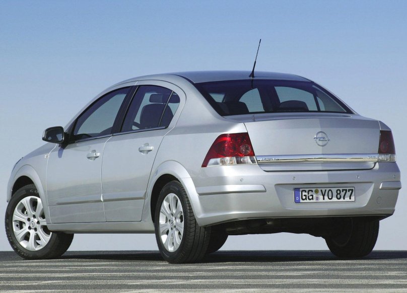 Opel Astra h 2007 седан