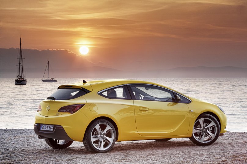 Opel Astra j GTC